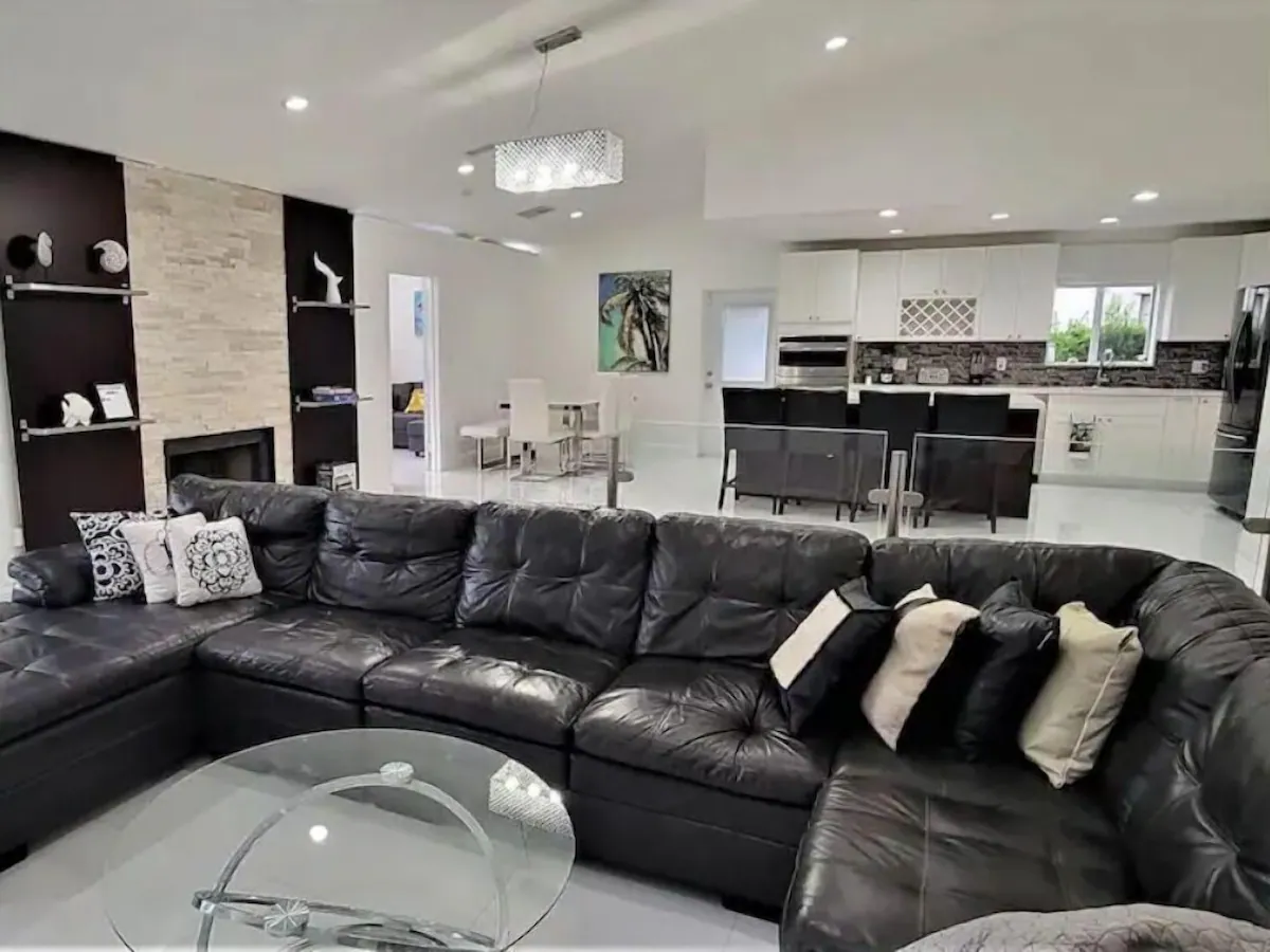 Photo 15 of the furnished rental at 1448 NW 111th Way Coral Springs FL