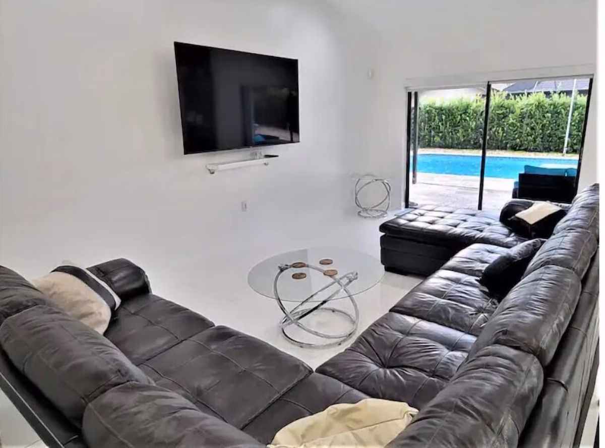 Photo 18 of the furnished rental at 1448 NW 111th Way Coral Springs FL