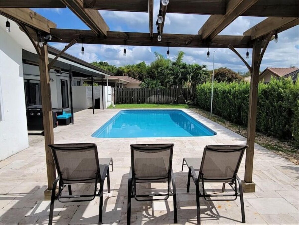 Photo 43 of the furnished rental at 1448 NW 111th Way Coral Springs FL